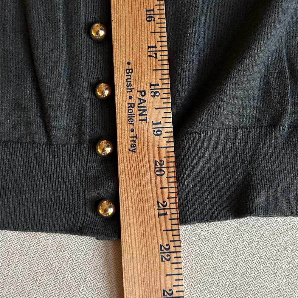 T Tahari Dark Gray Button Down Sweater Shirt‎ / Cardigan gold buttons Size S - Picture 8 of 8